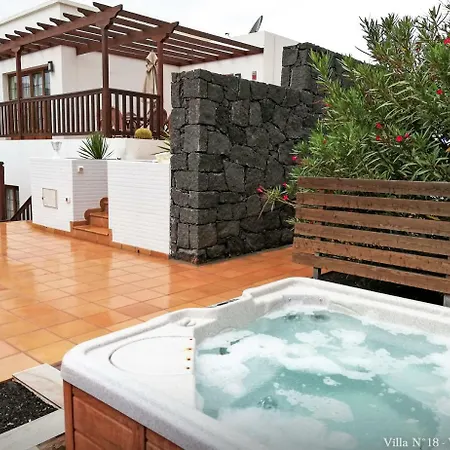 Luxury Private Heated Pool 18 * Playa Blanca (Lanzarote)